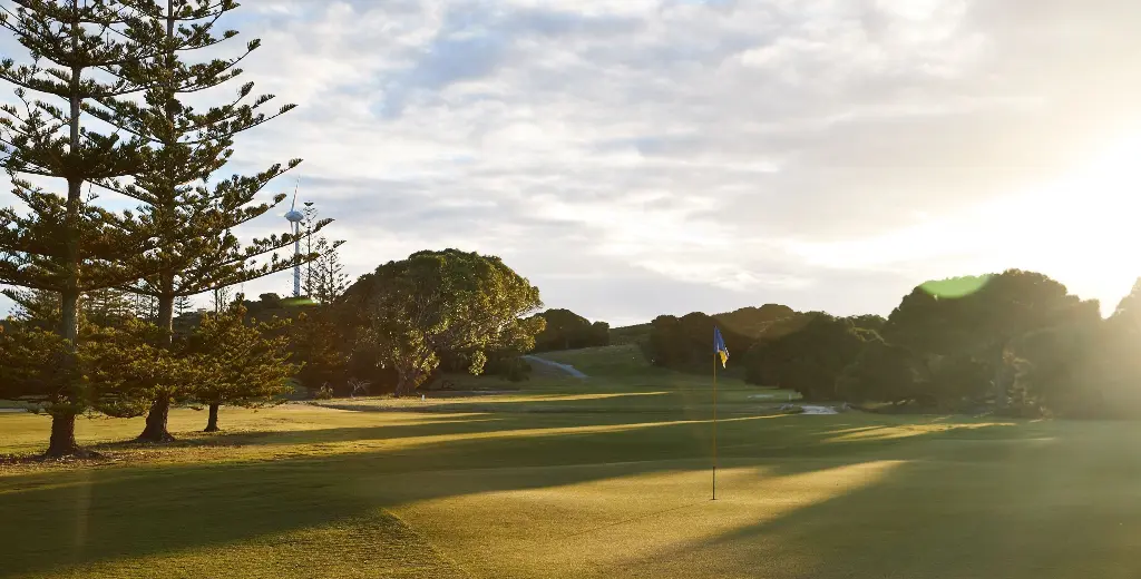 Image of the green and pin at Rottnest Island Golf Course